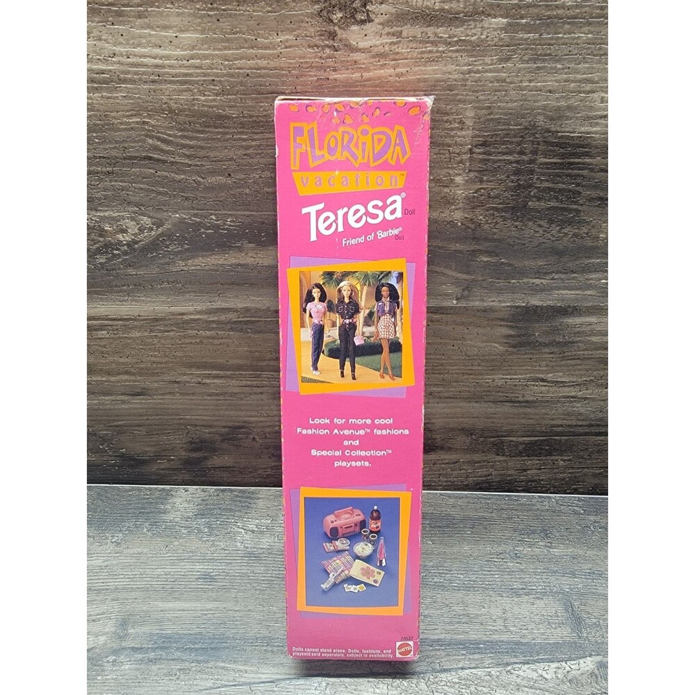 1998 Barbie FLORIDA VACATION TERESA Brunette Doll Purple Animal Print Swimsuit - Picture 2 of 4